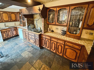 Photo 9- click for photo gallery